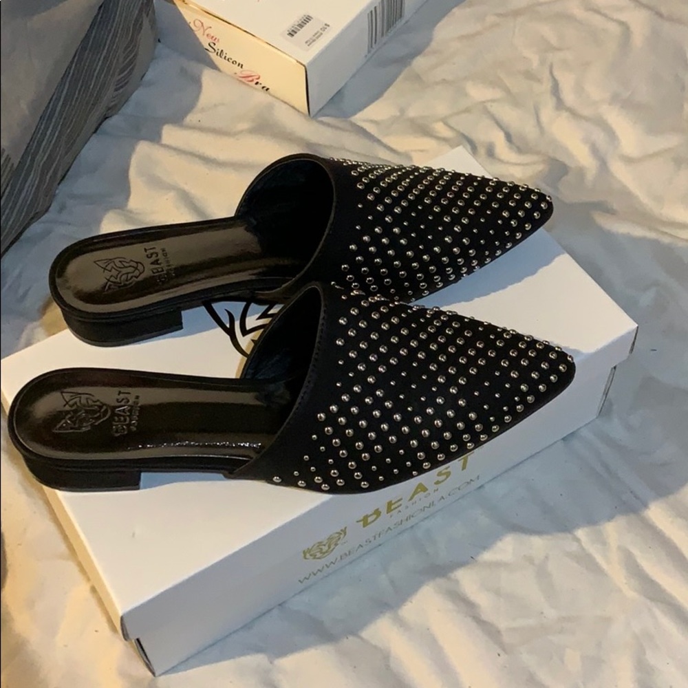 Never worn